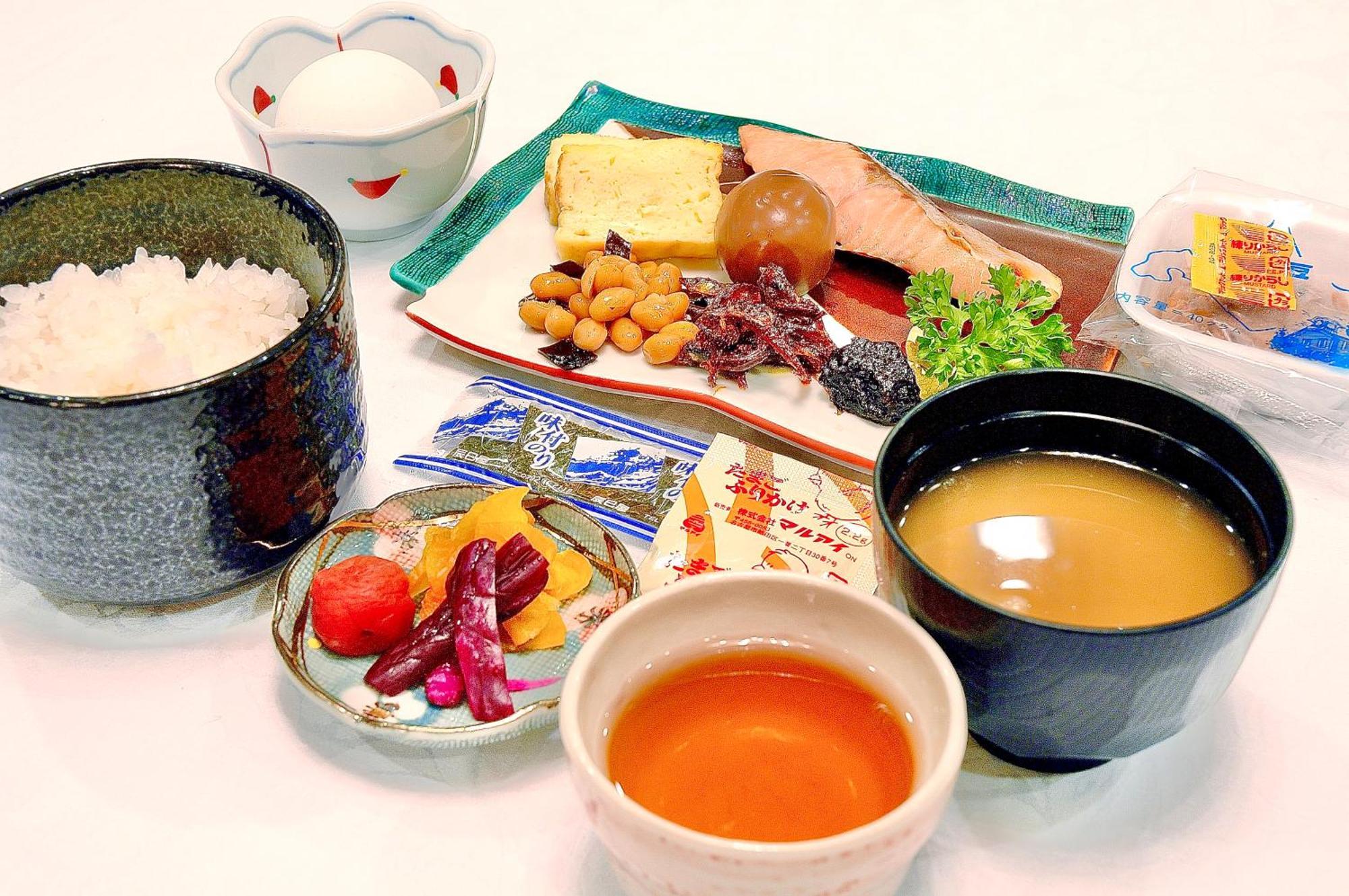 Kurashiki Ekimae Universal Hotel Extérieur photo